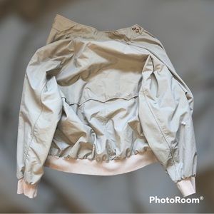 Medium Men’s “Izod” windbreaker